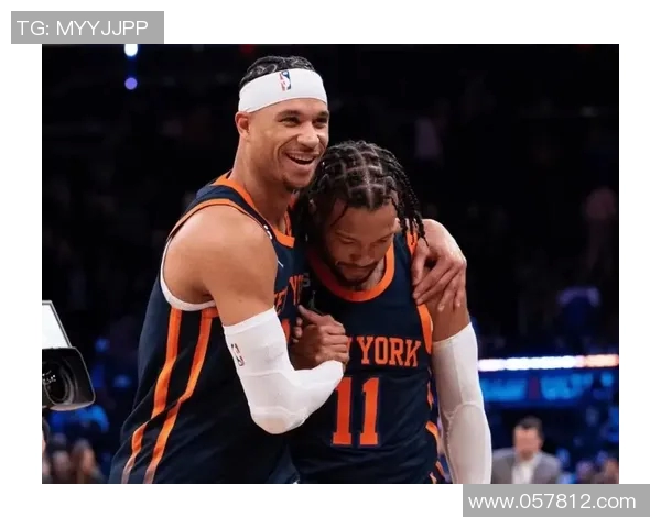 尼克斯与爵士激战正酣球迷期待精彩对决与绝妙表现